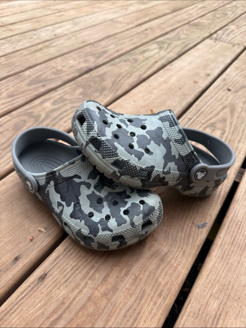 CROCS Kids Camo Classic Clog - Gray and Black